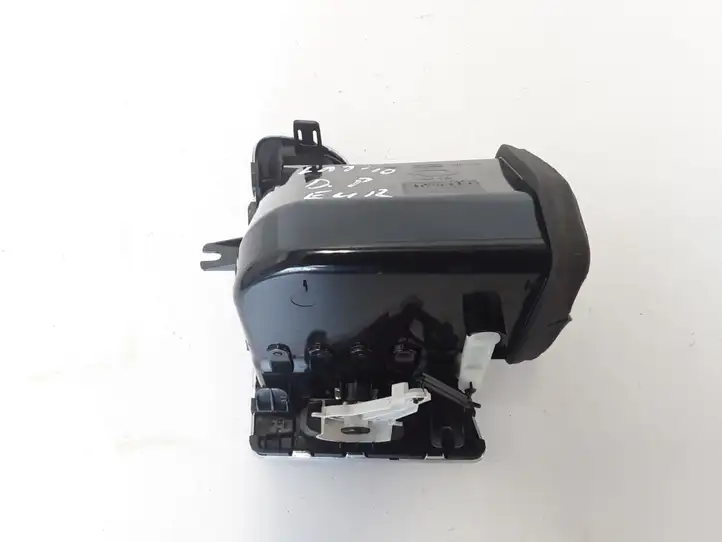 Renault Latitude (L70) (2010 - 2014) 687603710R Боковой воздушный дефлектор — фото 2