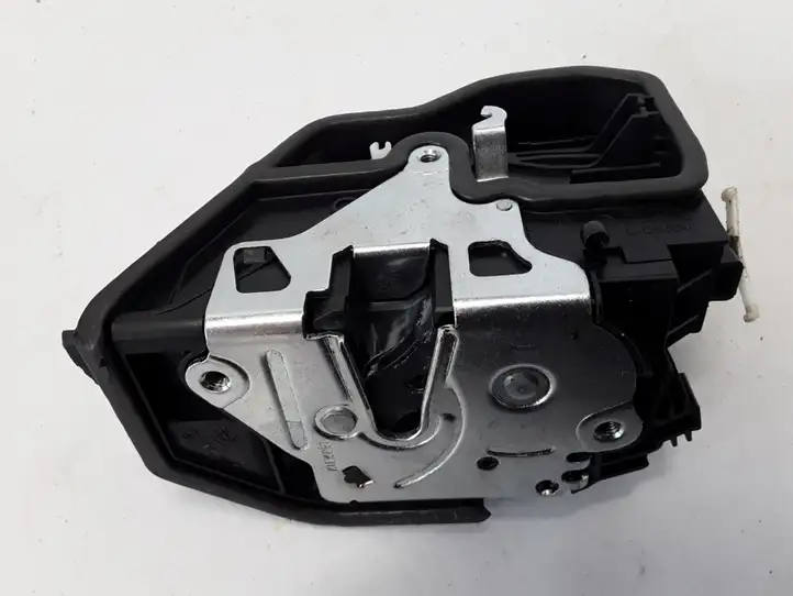 BMW 3 F30 F35 F31 (2012 - 2018) 7202147 Замок задней двери — фото 2