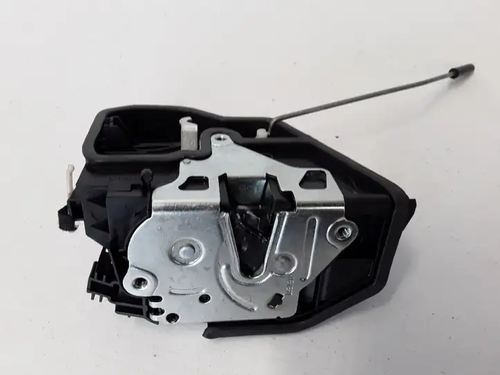 BMW 3 F30 F35 F31 (2012 - 2018) 7202148 Замок задней двери — фото 3