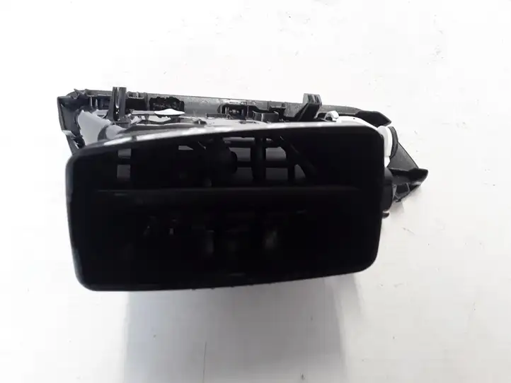 Renault Scenic III - Grand scenic III (2009 - 2016) 687608069R Боковой воздушный дефлектор — фото 3