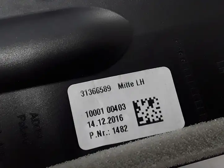 Volvo S90, V90 (2016 - 2020) 31366589 Боковой воздушный дефлектор — фото 2