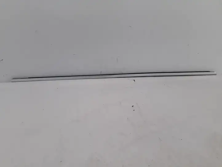 BMW 3 F30 F35 F31 (2012 - 2018) 51357298922 Молдинги задней двери — фото 3