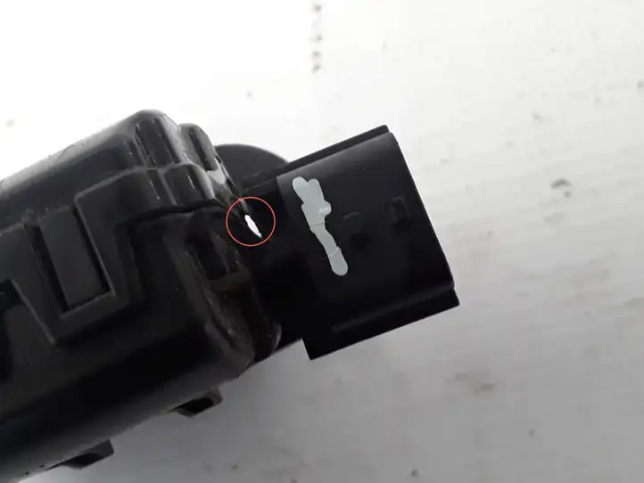 Renault Scenic IV - Grand scenic IV (2016 - ) 905039004R Замок багажника — фото 4