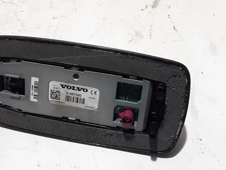 Volvo V40 Cross country (2016 - 2019) 31667592 GPS антенна — фото 2
