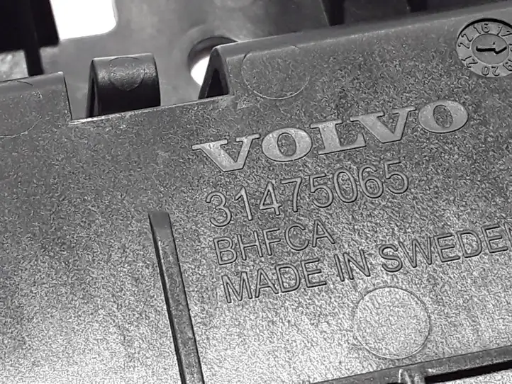 Volvo XC40 (2017 - ) 31475065 Другая часть кузова — фото 2