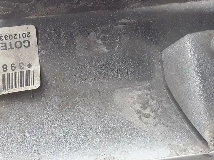 Volvo V70 (2007 - 2013) 30664188 Молдинги задней двери — фото 3