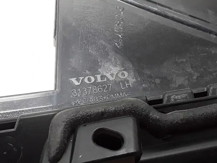 Volvo S90, V90 (2016 - 2020) 31378627 Прочая отделка задней двери — фото 3