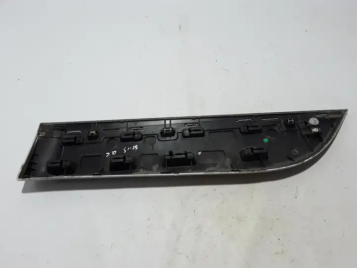 Renault Scenic III - Grand scenic III (2009 - 2016) 828763416R Молдинги задней двери — фото 2