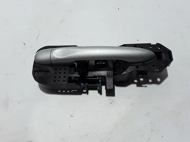 Renault Latitude (L70) (2010 - 2014) Наружная ручка задней двери — фото 1