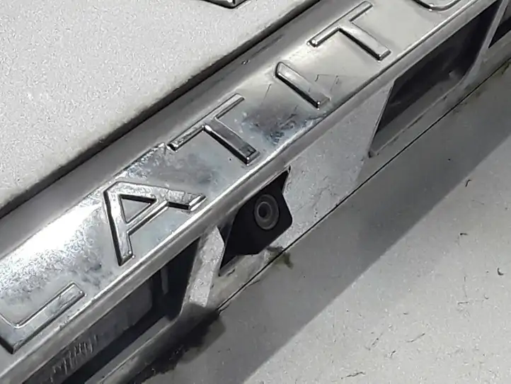 Renault Latitude (L70) (2010 - 2014) 901002987R Крышка багажника — фото 3
