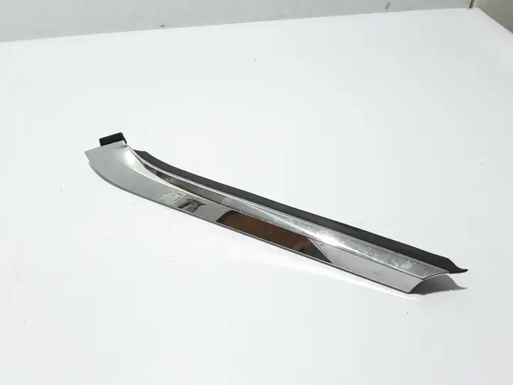 Renault Espace (2015 - 2019)  638750519R Отделка крыла (молдинги)