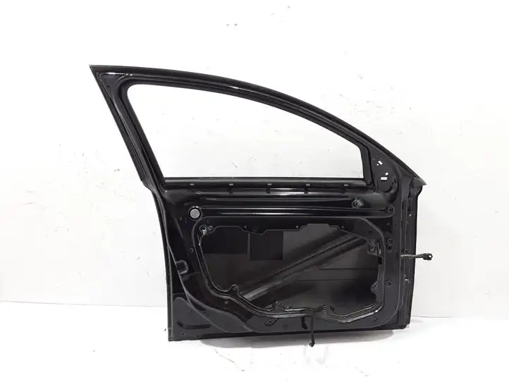 Volvo V50 (2008 - 2012)  31335440 Дверь