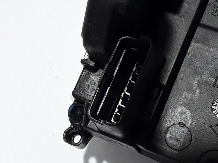 Mercedes-Benz Citan W415 (2013 - 2021)  8200542396 Замок задней крышки