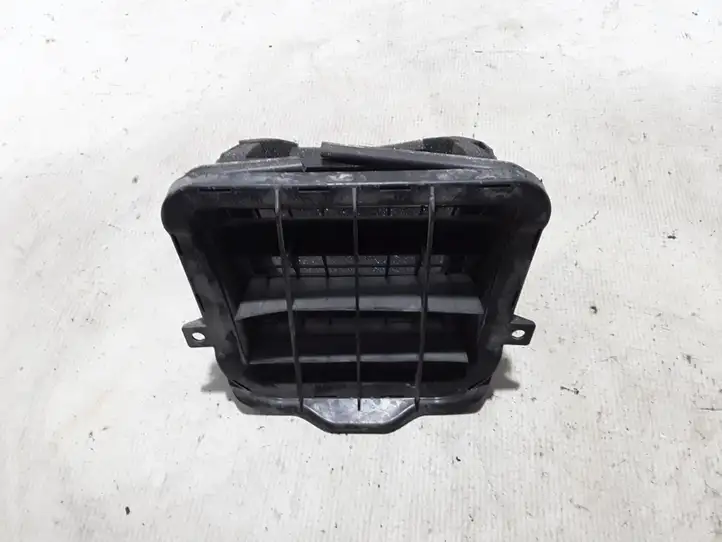 Audi Q5 SQ5 (2008 - 2012) 8K0819161B Решетка в крыле — фото 2