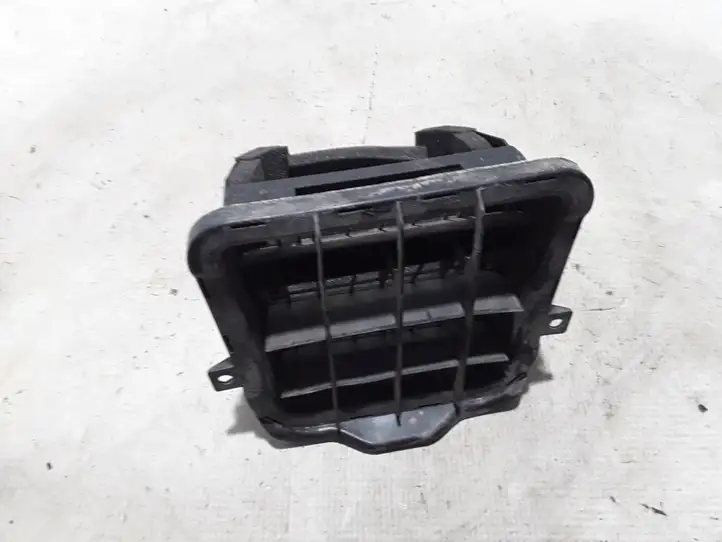 Audi Q5 SQ5 (2008 - 2012) 8K0819161B Решетка в крыле — фото 3