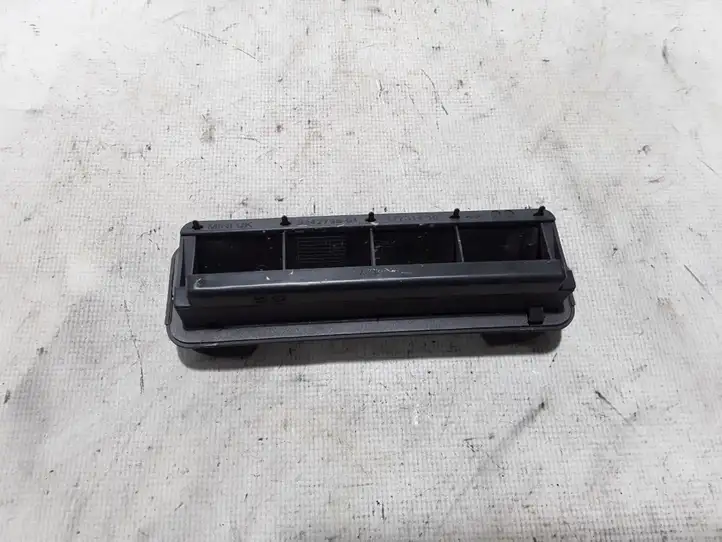 Mini Cooper Countryman R60 (2010 - 2016) 9242798 Решетка в крыле — фото 1