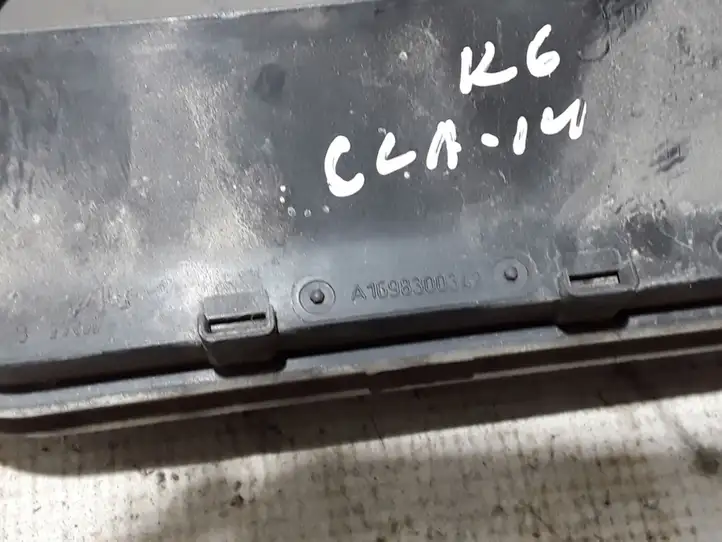 Mercedes-Benz CLA C117,X117,W117 (2013 - 2019) A1698300342 Решетка в крыле — фото 3