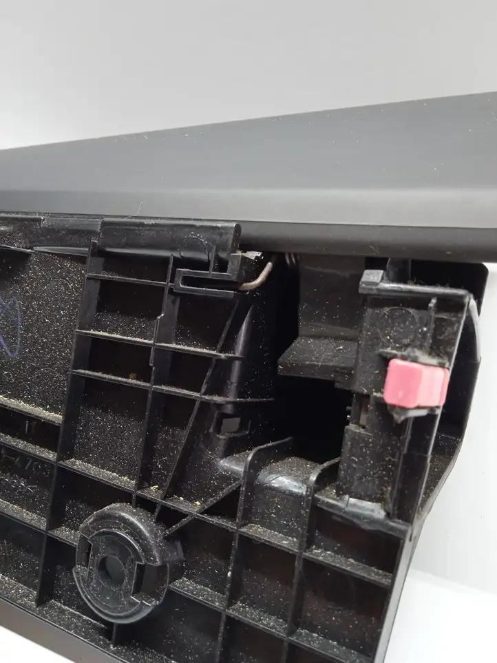Toyota Prius (XW20) (2003 - 2009) 5553147030 Вещевой ящик — фото 6
