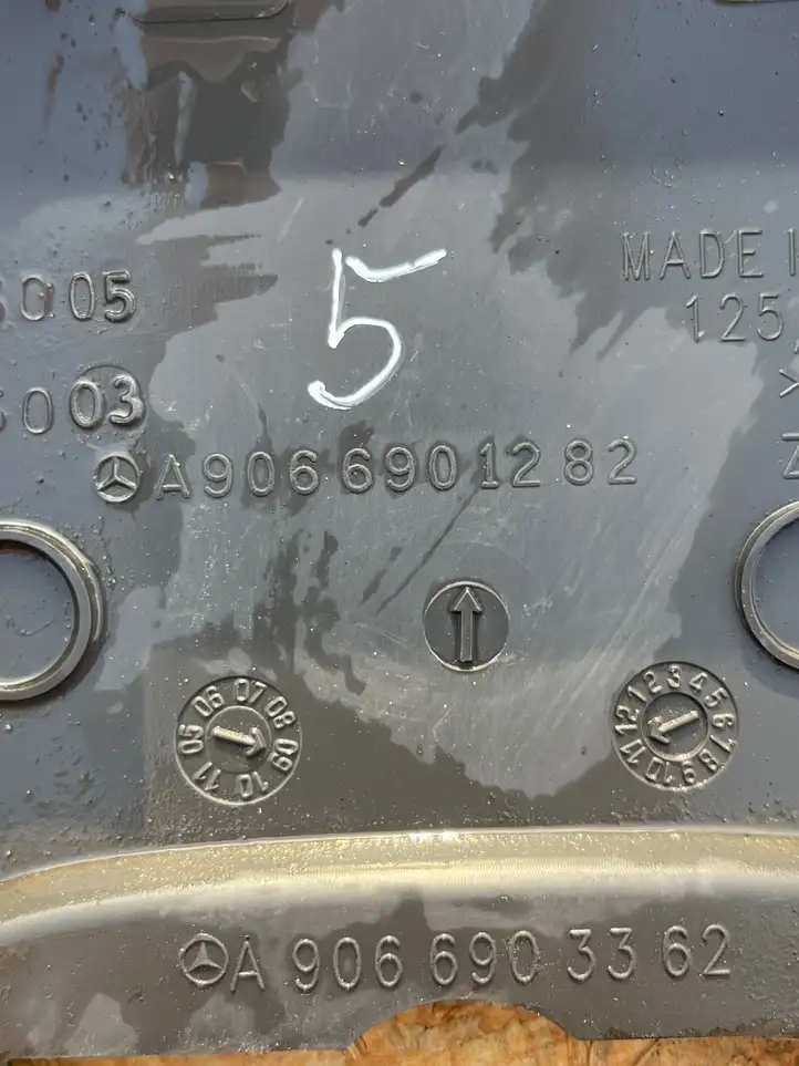 Mercedes-Benz Sprinter W906 (2006 - 2018) A9066901282 Молдинг крыла — фото 3