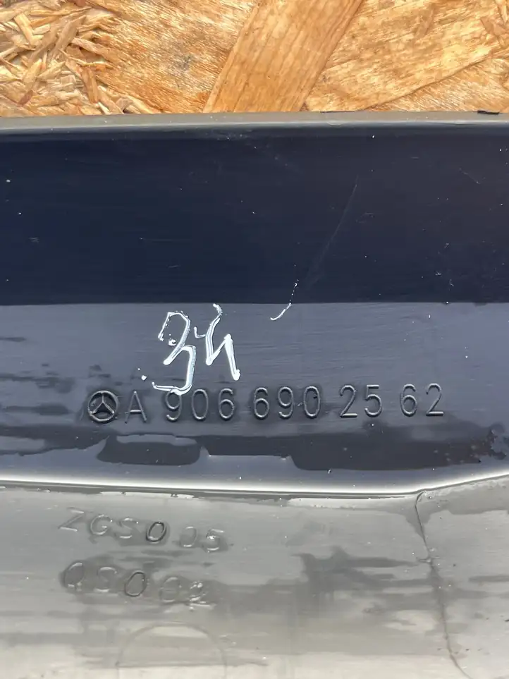 Mercedes-Benz Sprinter W906 (2006 - 2018) A9066902562 Молдинг крыла — фото 3