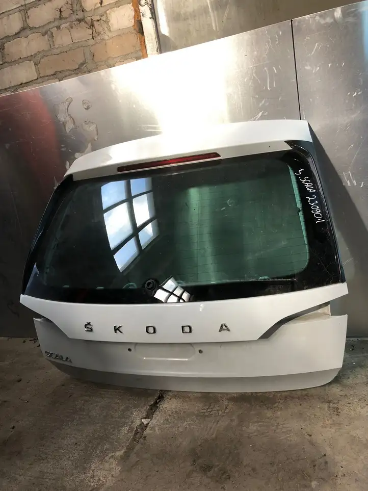 Skoda Scala (2018 - ) Крышка багажника — фото 1