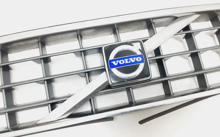 Volvo XC90 (2006 - 2014) 30695512 Передняя решетка — фото 3
