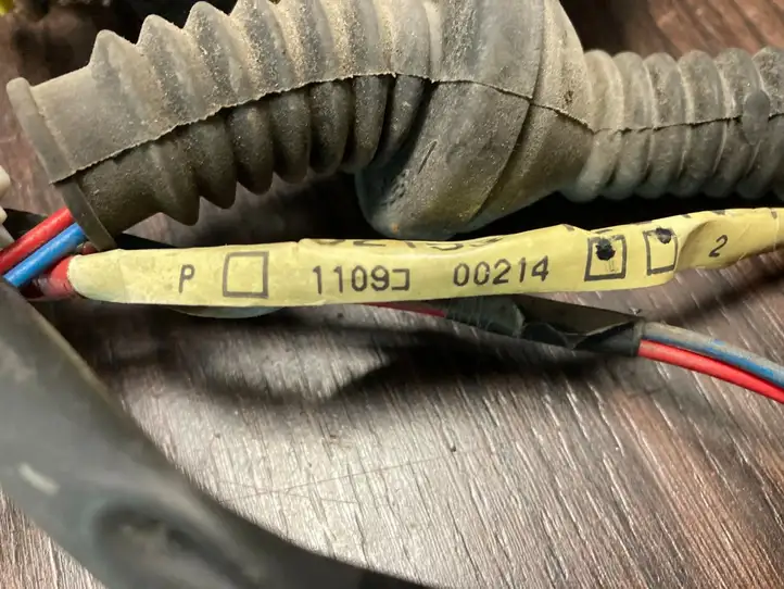 Toyota Corolla E110 (1995 - 2002) 6930612240 Замок задней двери — фото 7