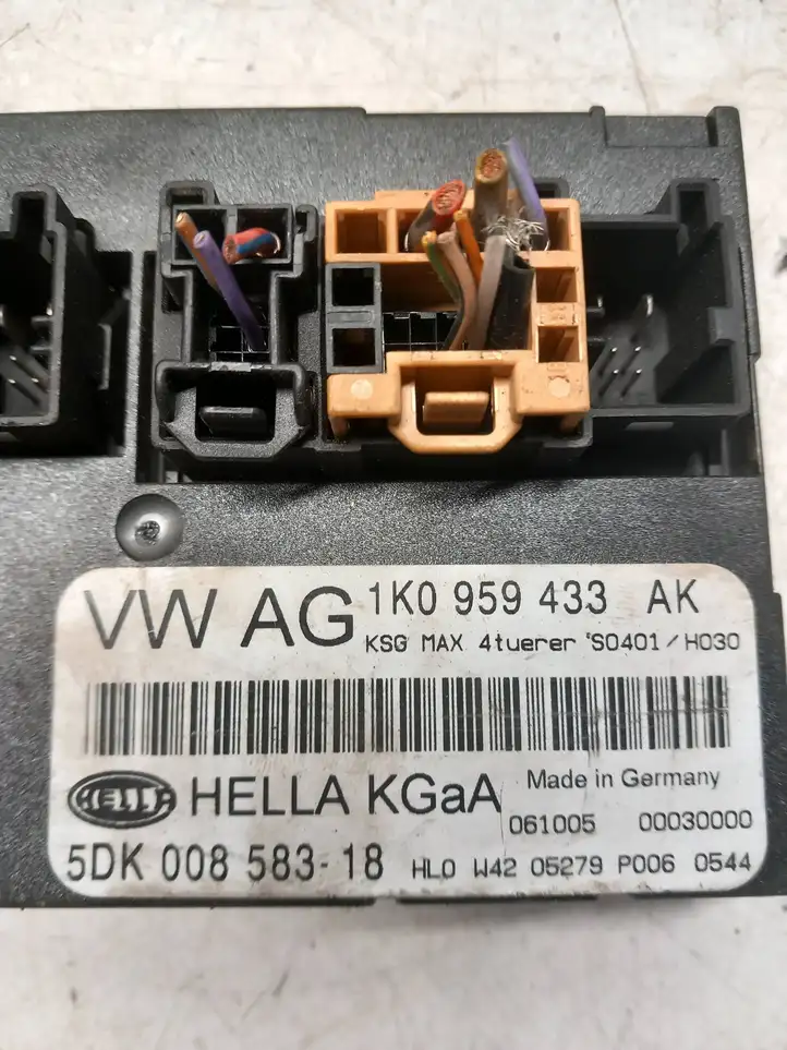 Volkswagen Jetta V (2005 - 2010) 1K0959433AK Модуль комфорта — фото 2