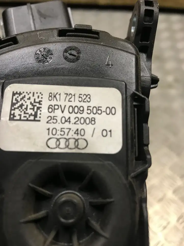 Audi A4 S4 B8 8K (2007 - 2011) 8K1721523 Педаль акселератора — фото 2