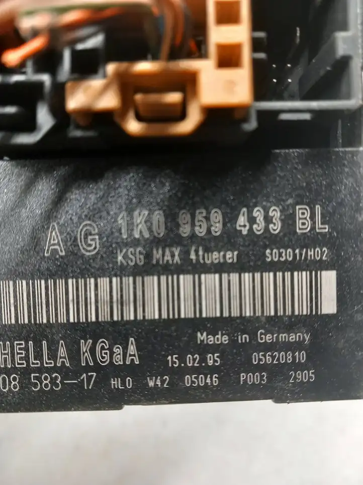 Volkswagen Golf Plus (2004 - 2008) 1K0959433BL Модуль комфорта — фото 2