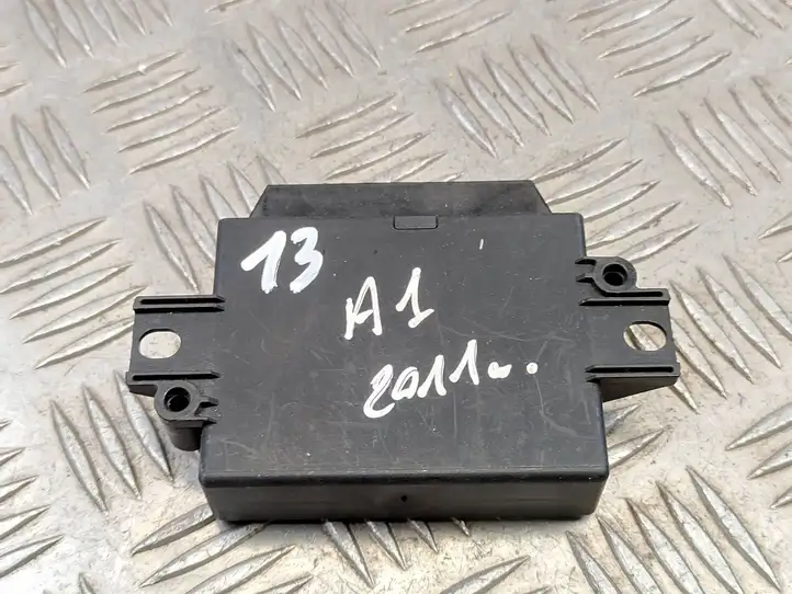 Audi A1 (2010 - 2014) 8X0919475F Блок управления парктрониками — фото 2