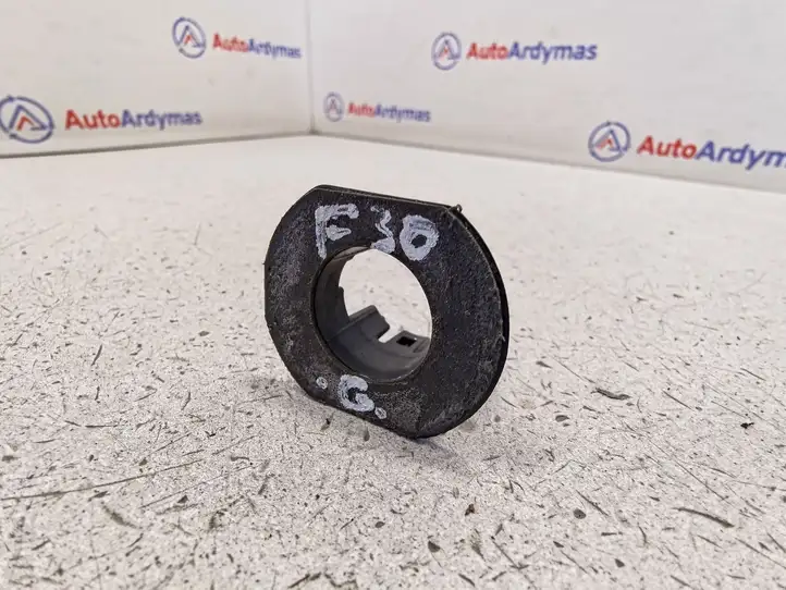 BMW 3 F30 F35 F31 (2012 - 2018) 7256937 Кронштейн заднего датчика парковки — фото 1