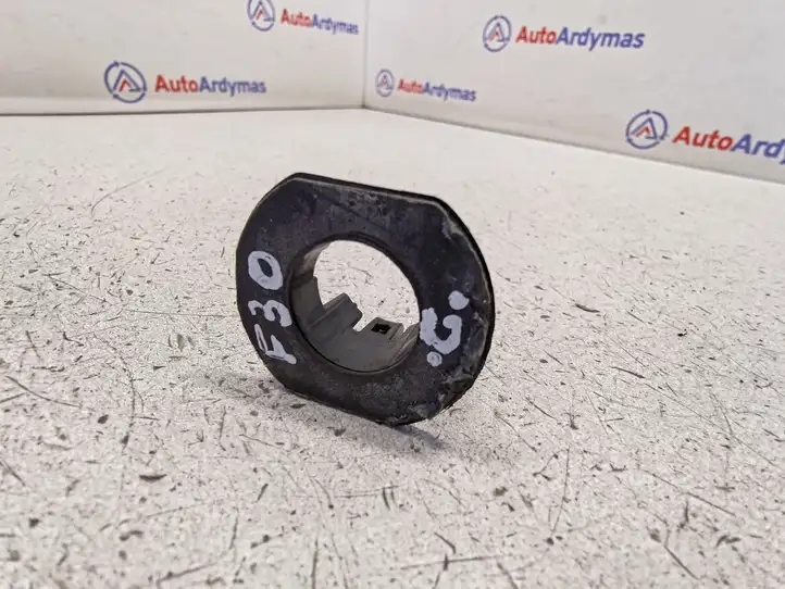 BMW 3 F30 F35 F31 (2012 - 2018) 7256938 Кронштейн заднего датчика парковки — фото 1