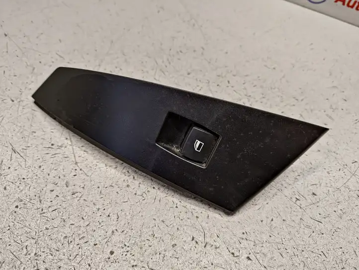 BMW 5 E60 E61 (2004 - 2010) 6940324 Кнопка стеклоподъемников — фото 1
