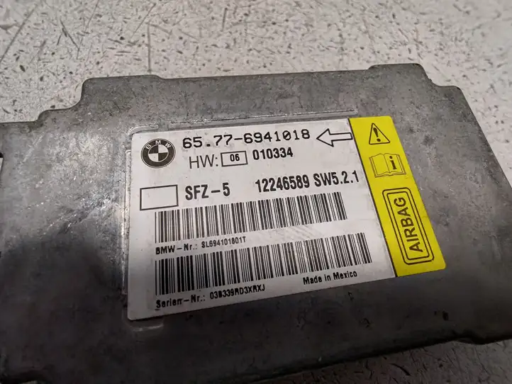 BMW 5 E60 E61 (2004 - 2010) 65776941018 Датчик удара SRS — фото 3