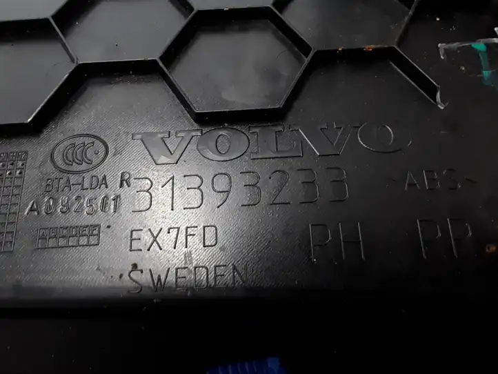 Volvo S90, V90 (2016 - 2020) 39837457 Обшивка задней двери — фото 3