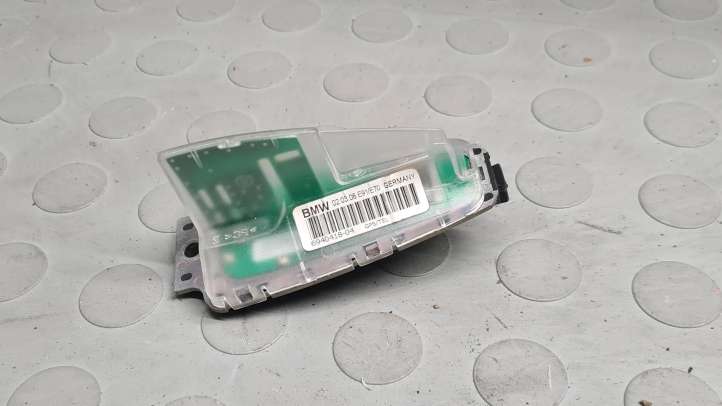 6940418 BMW 3 E90 E91 Antena (GPS antena)