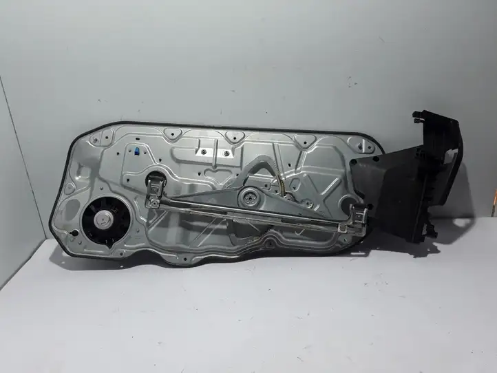 Volvo C30 (2007 - 2010) 8679978 Стеклоподъемник передней двери — фото 2