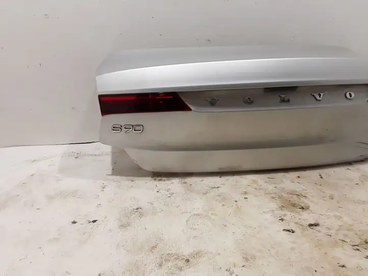 Volvo S90, V90 (2016 - 2020) Крышка багажника — фото 4