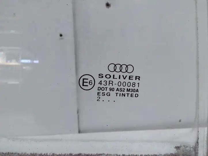 Audi A4 S4 B6 8E 8H (2000 - 2006) Стекло задней двери — фото 1
