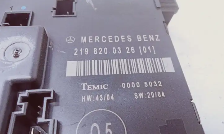 Mercedes-Benz CLS C219 (2003 - 2011) 2198200326 Блок управления дверью — фото 4