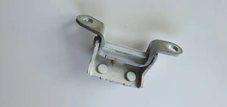 Nissan Qashqai (2013 - 2017) Верхняя петля задней двери — фото 2
