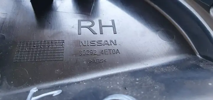 Nissan Qashqai (2013 - 2017) Накладка стекла передней двери — фото 5