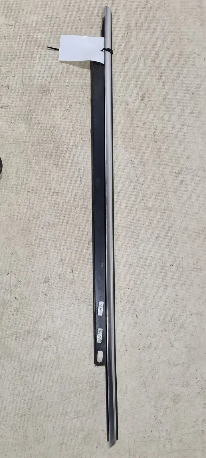 Audi A6 C7 (2011 - 2014) 4G0853763 Накладка стекла задней двери — фото 1