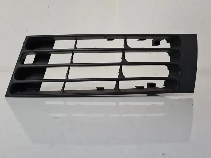 Audi A4 S4 B5 8D (1999 - 2001) 8D0807345AA Нижняя решетка переднего бампера — фото 1