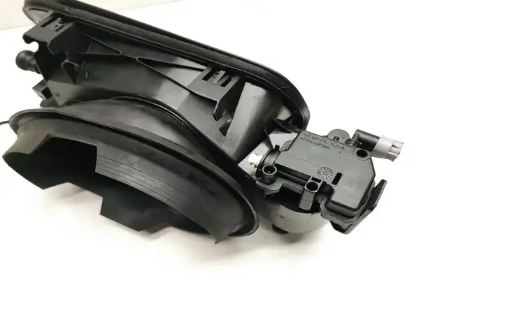 BMW 3 F30 F35 F31 (2012 - 2018) 7238100 Крышка топливного бака — фото 4