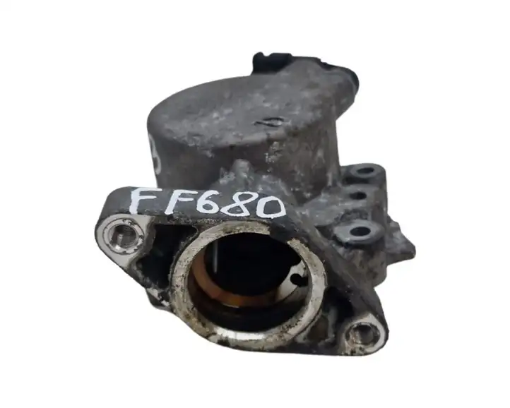 Audi A6 C7 (2011 - 2014) 06E103535A Кронштейн топливного насоса — фото 4