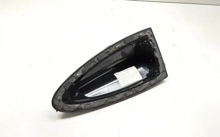 BMW 3 E90 E91 (2005 - 2012) 6942270 Крышка GPS-антенны — фото 2