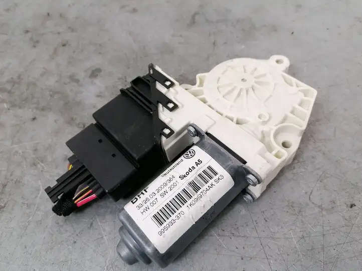 Skoda Octavia Mk2 (1Z) (2004 - 2013) 1K0959704AK Стеклоподъемник задней двери — фото 3