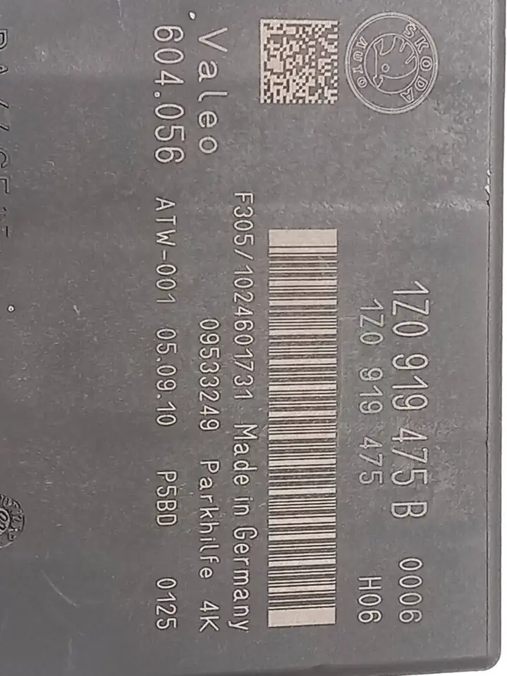 Skoda Octavia Mk2 (1Z) (2004 - 2013) 1Z0919475B Блок управления парктрониками — фото 2